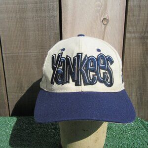 Vintage MLB New York Yankees Graffiti Snapback Baseball Hat Cap Drew Pearson